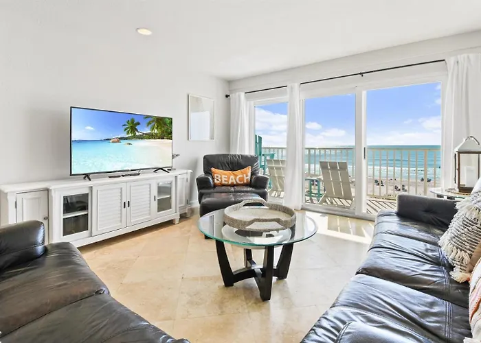 Oceanfront Seagate With Heated Pool *