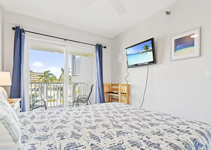 Oceanfront Seagate With Heated Pool Appartement *