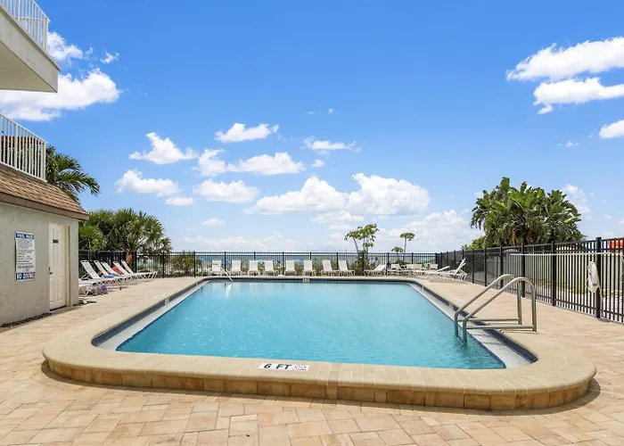 Oceanfront Seagate With Heated Pool Appartement *