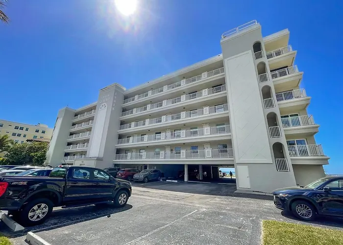 Oceanfront Seagate With Heated Pool Appartement *